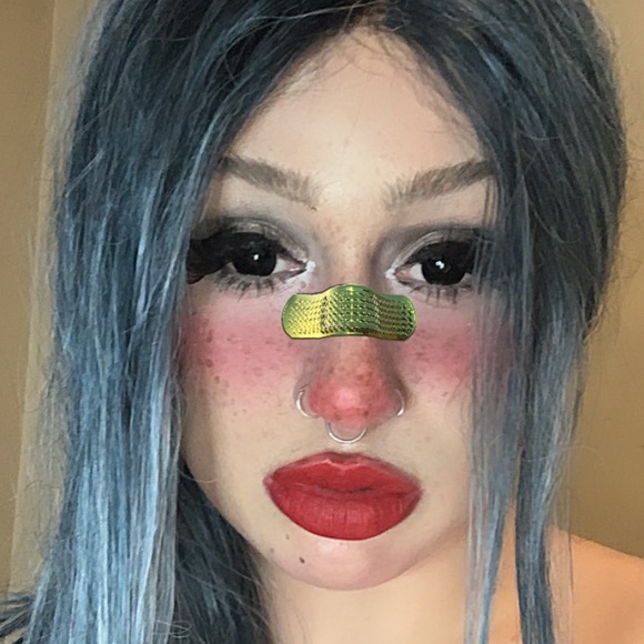 Meet your Posher, Ally - Picture 1 of 1